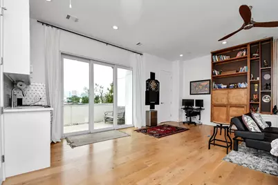 2303 Yupon Street, Houston, TX 77006 - Photo 47