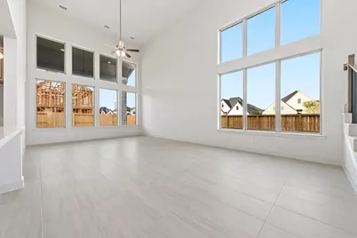377 Mulberry Creek Street, Conroe, TX 77304 - Photo 3