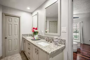 15711 Downford Dr, Tomball, TX 77377 - Photo 11