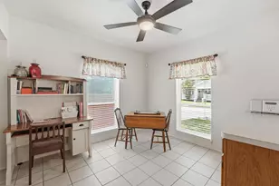 4721 Woodrow Ave, Galveston, TX 77551 - Photo 7