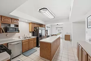 4721 Woodrow Ave, Galveston, TX 77551 - Photo 15