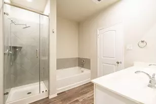 16856 Pink Wintergreen Dr, Conroe, TX 77385 - Photo 5