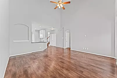 8946 Westfield Glen Court, Houston, TX 77083 - Photo 11