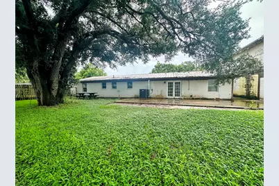 1713 Avenue M, Bay City, TX 77414 - Photo 15