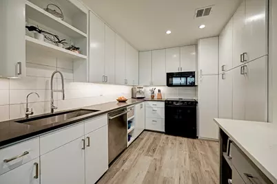 2200 Willowick Road #4E, Houston, TX 77027 - Photo 9