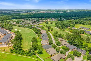 10702 Winding Green Dr, Humble, TX 77338 - Photo 47