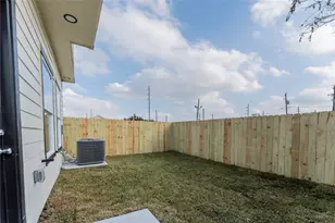 320 New Hampshire St, Houston, TX 77029 - Photo 19