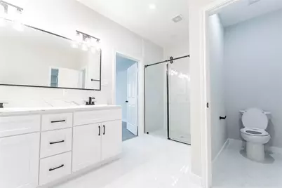 320 New Hampshire St, Houston, TX 77029 - Photo 13