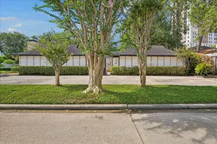814 Wild Valley Rd, Houston, TX 77057 - Photo 1