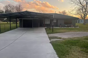 3500 Barbers Hill Rd, Highlands, TX 77562 - Photo 1