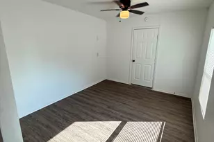 1417 Sheryl St, Houston, TX 77029 - Photo 9