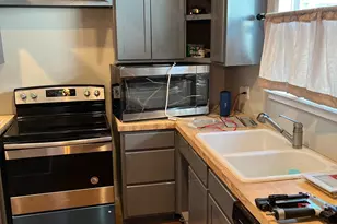 3227 Avenue R, Galveston, TX 77550 - Photo 5
