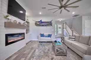 431 Private Rd 652, Sargent, TX 77414 - Photo 7