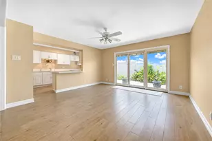 12710 Huntingwick Dr, Houston, TX 77024 - Photo 7