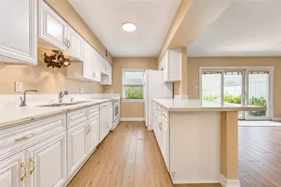 12710 Huntingwick Drive, Houston, TX 77024 - Photo 9