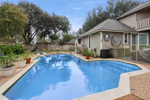 134 Strawberry Dr, Lake Jackson, TX 77566 - Photo 21