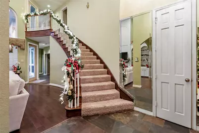 134 Strawberry Drive, Lake Jackson, TX 77566 - Photo 5