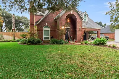 134 Strawberry Drive, Lake Jackson, TX 77566 - Photo 1