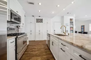 6023 Fordham St, West University Place, TX 77005 - Photo 13