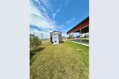 1218 Van Sant, Gilchrist, TX 77617 - Photo 7