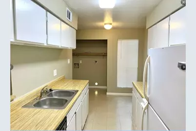 2200 Cypress Landing Drive #E-1, Houston, TX 77090 - Photo 5