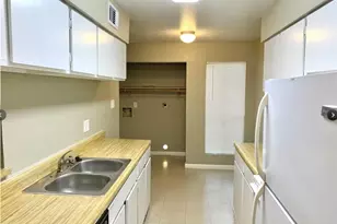 2200 Cypress Landing Dr, Houston, TX 77090 - Photo 5