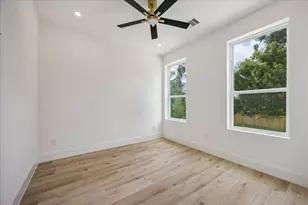 1032 W 17th St, Houston, TX 77008 - Photo 11