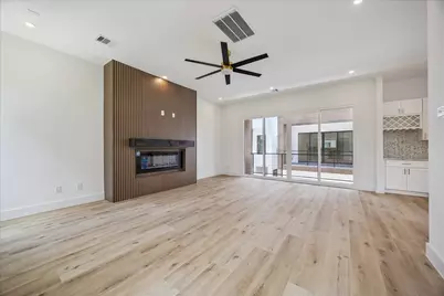1032 W 17th Street #A, Houston, TX 77008 - Photo 3