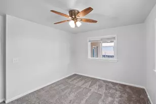 380 S Wilson Ave, Giddings, TX 78942 - Photo 21