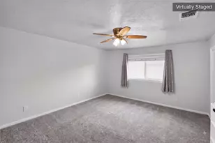 380 S Wilson Ave, Giddings, TX 78942 - Photo 19