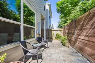 1502 Upland Glen Way, Houston, TX 77043 - Photo 15