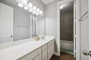 1502 Upland Glen Way, Houston, TX 77043 - Photo 13