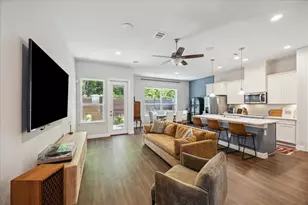 1502 Upland Glen Way, Houston, TX 77043 - Photo 3