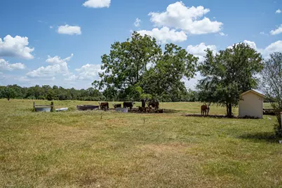 2210 Hermis Road, Schulenburg, TX 78956 - Photo 19