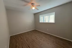 9915 Parkvale Dr, Houston, TX 77099 - Photo 17