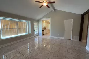 9915 Parkvale Dr, Houston, TX 77099 - Photo 9