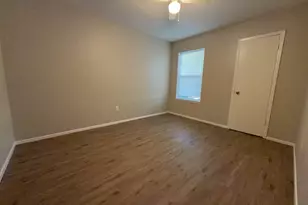 9915 Parkvale Dr, Houston, TX 77099 - Photo 15