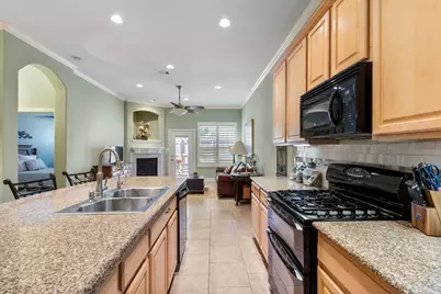 10366 Solitaire Circle, Houston, TX 77070 - Photo 11