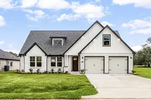 15388 Sandtrap Dr, Waller, TX 77484 - Photo 1