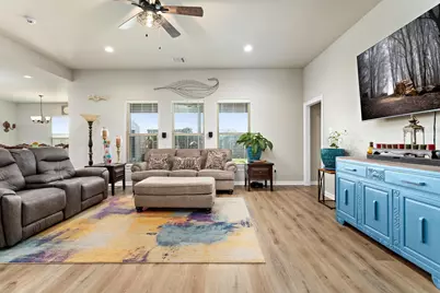 703 Cottonwood Drive, Orange, TX 77630 - Photo 5