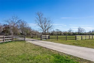 21610 Mueschke Road, Tomball, TX 77377 - Photo 3