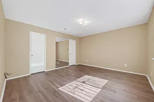 13715 Naomi Hollow Ln, Houston, TX 77082 - Photo 33