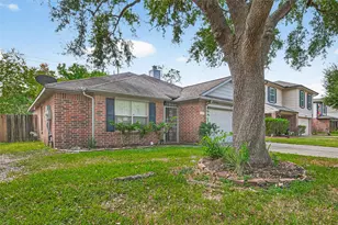 13715 Naomi Hollow Ln, Houston, TX 77082 - Photo 3