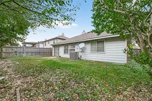 13715 Naomi Hollow Ln, Houston, TX 77082 - Photo 43