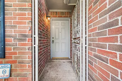 13715 Naomi Hollow Lane, Houston, TX 77082 - Photo 5