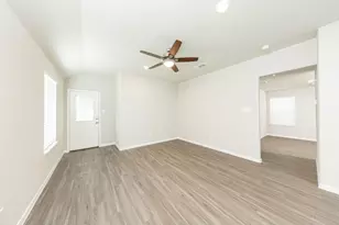 15631 Buffalo Mdw Ct, Houston, TX 77090 - Photo 5