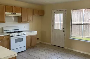 11019 Longtom Ct, Houston, TX 77086 - Photo 5