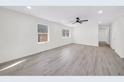 5025 De Milo Drive, Houston, TX 77092 - Photo 7