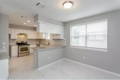 2715 Colony Drive, Sugar Land, TX 77479 - Photo 7