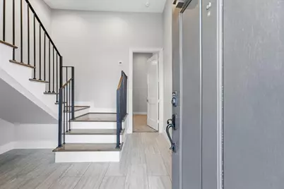 816 W 22nd Street, Houston, TX 77008 - Photo 11